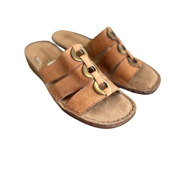 Y2K VTG. TAN LEATHER EMBELLISHED NATURALIZER SANDALS FLATS SZ. 8.5 LIKE NEW - Picture 4 of 8